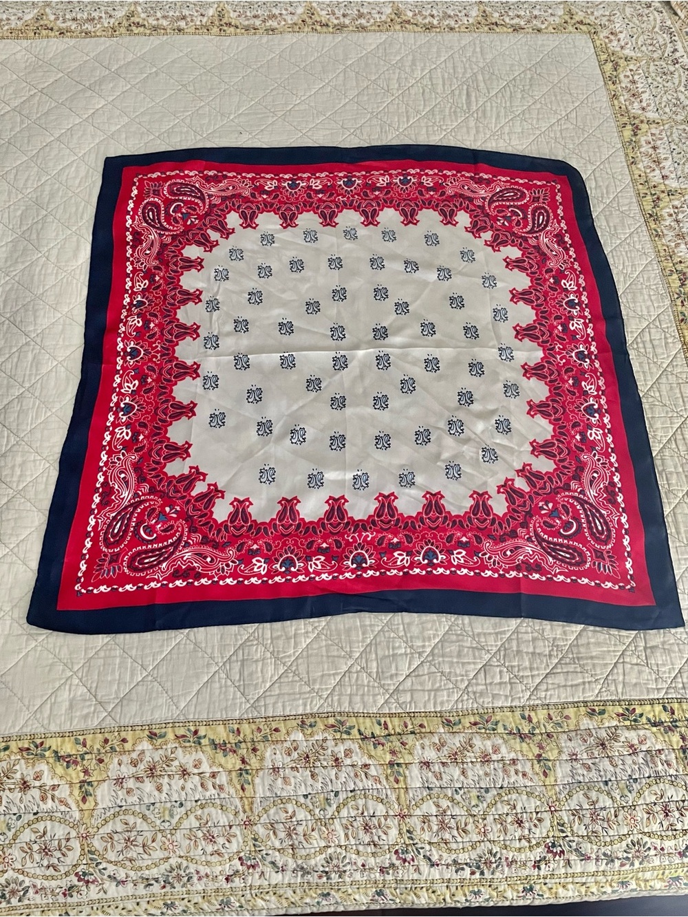 Kellie & Kate NWT Paisley Bandana Square Hair Scarf Red Navy Cream Neck Handbag
